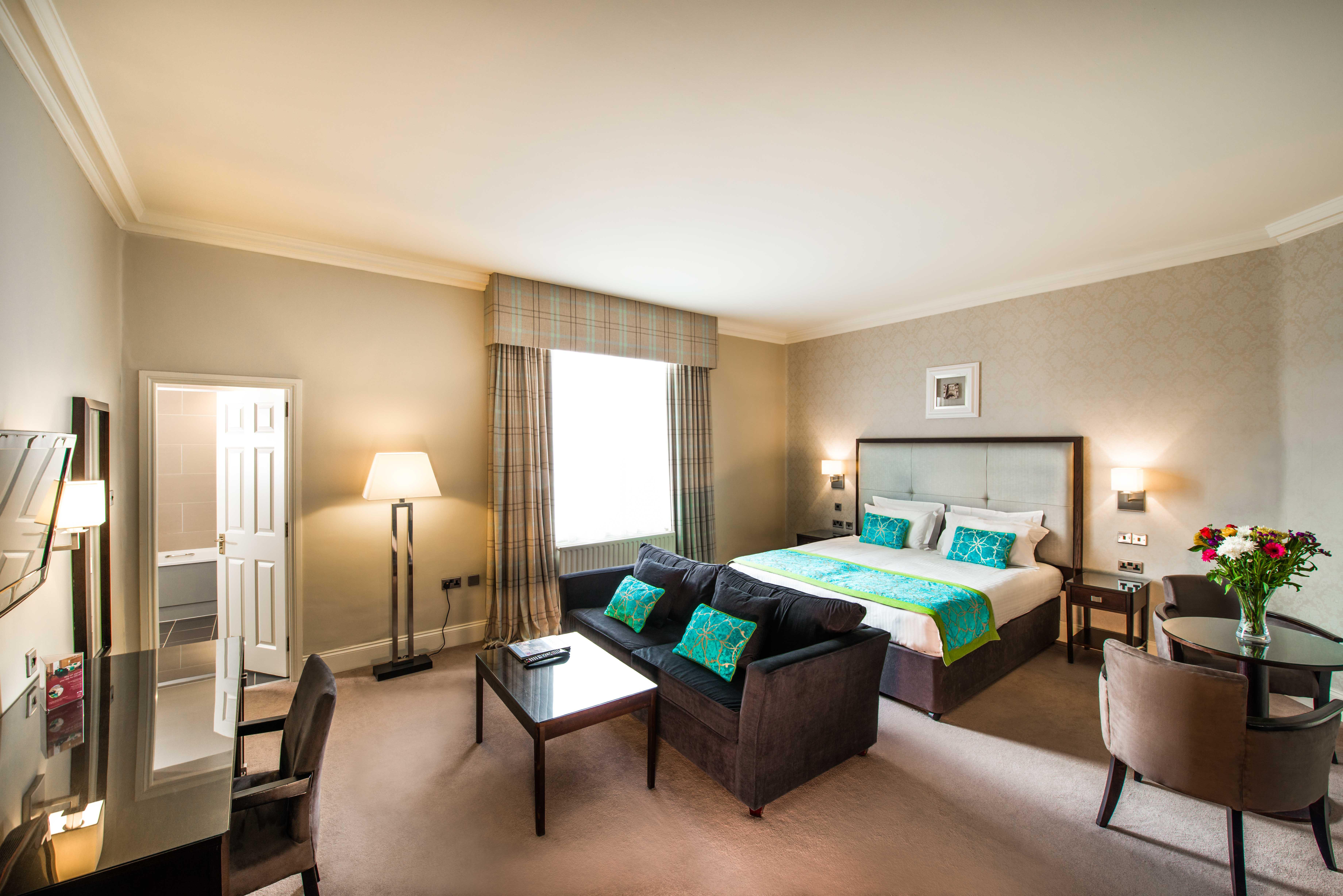 Leonardo Edinburgh City Bagian luar foto