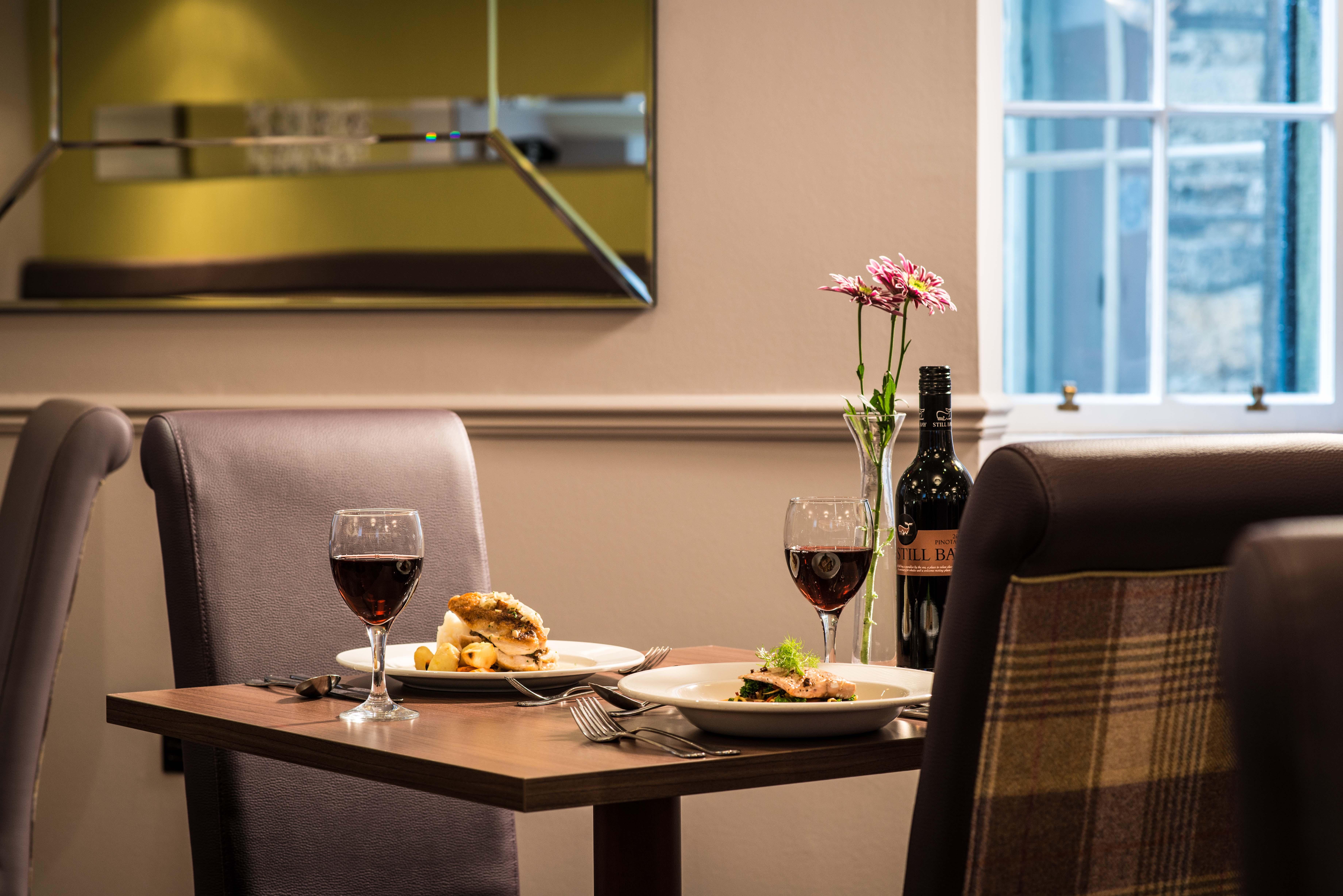 Leonardo Edinburgh City Bagian luar foto
