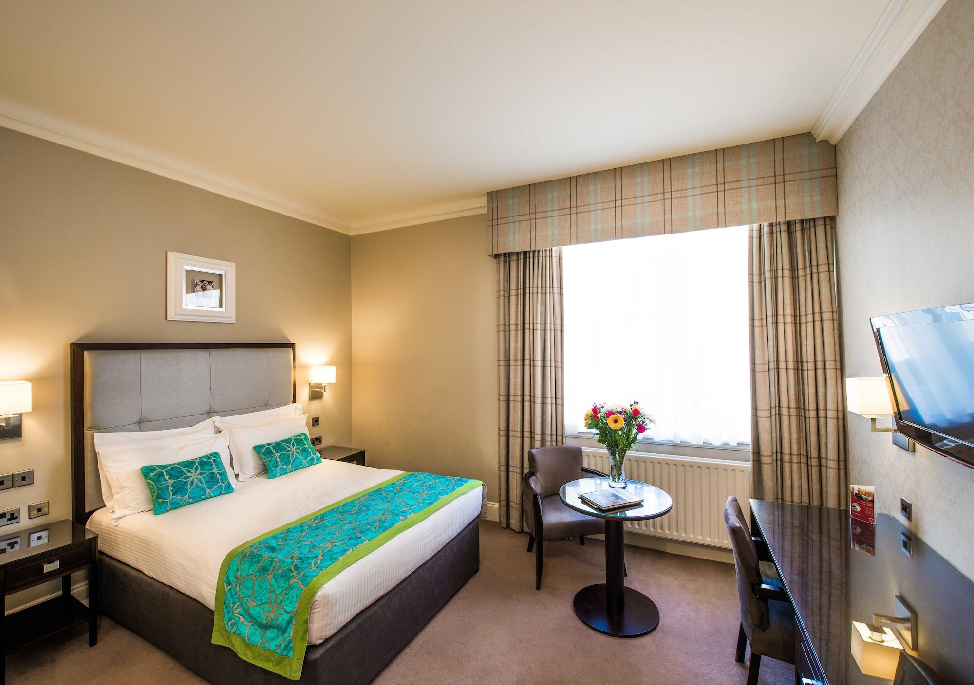 Leonardo Edinburgh City Bagian luar foto