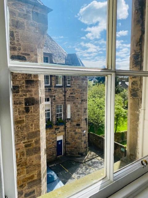Leonardo Edinburgh City Bagian luar foto