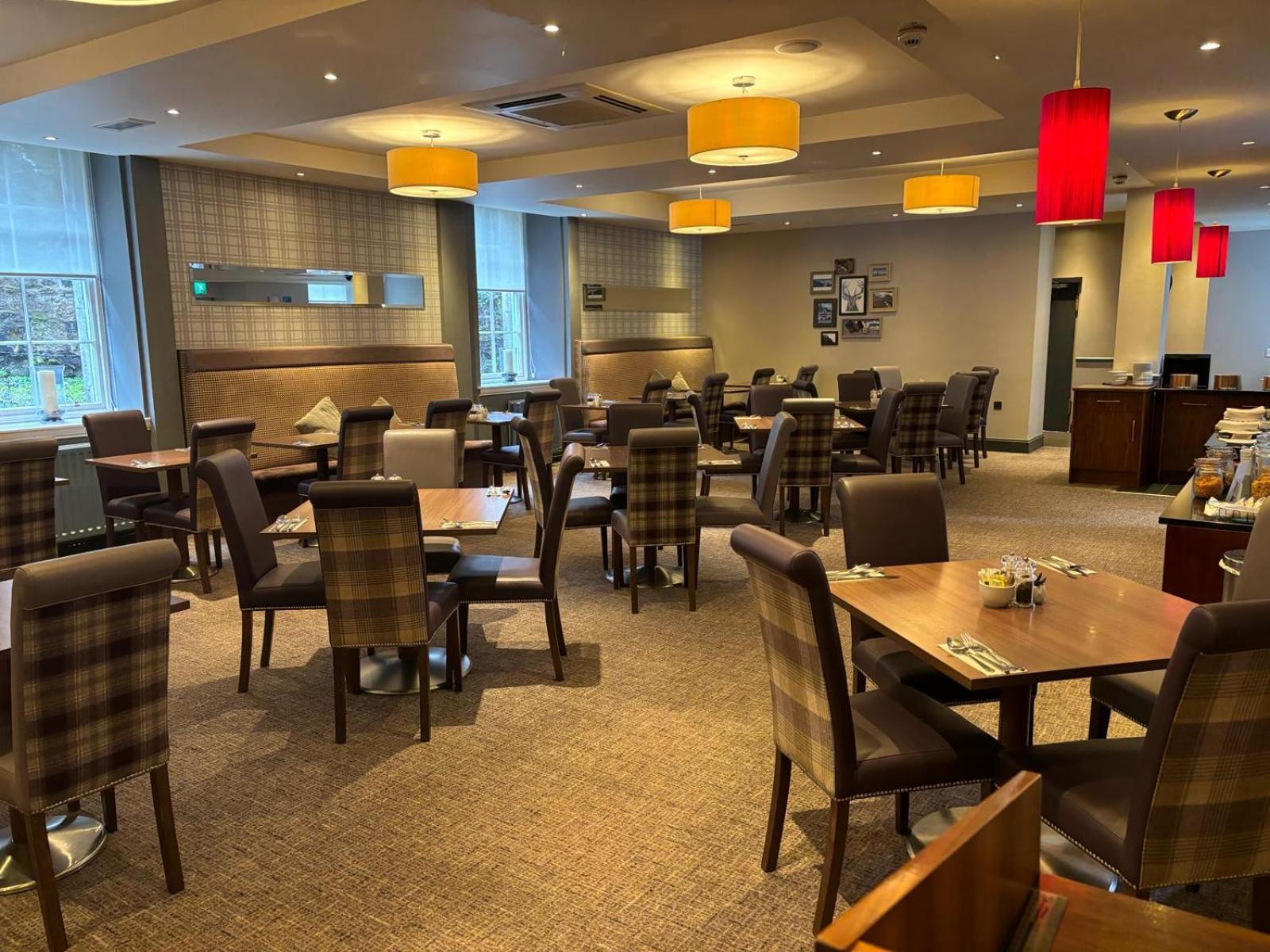 Leonardo Edinburgh City Bagian luar foto