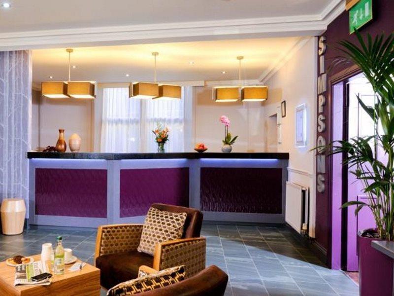 Leonardo Edinburgh City Bagian luar foto
